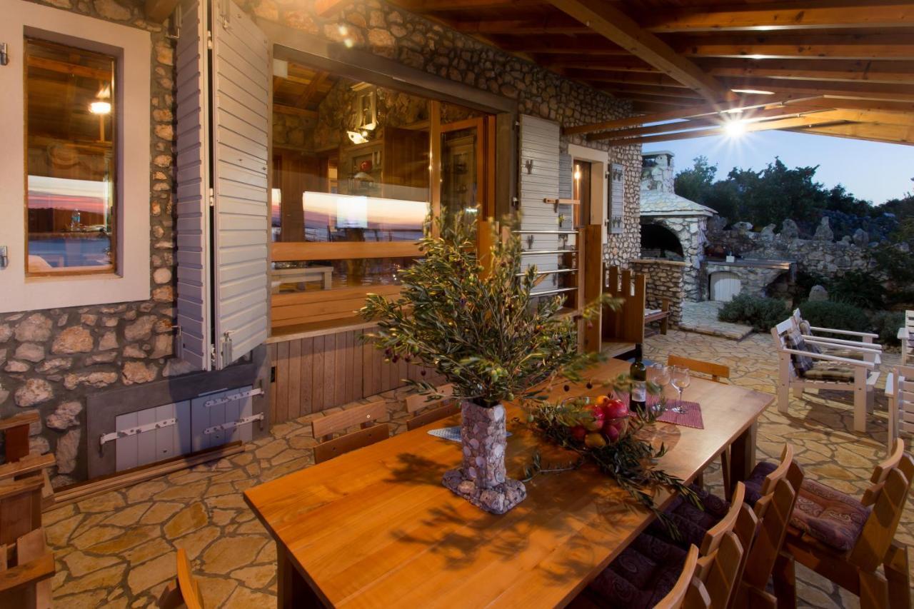 Villa, Stone House With Swimming Pool & Sauna, Beach, Севид Екстериор снимка