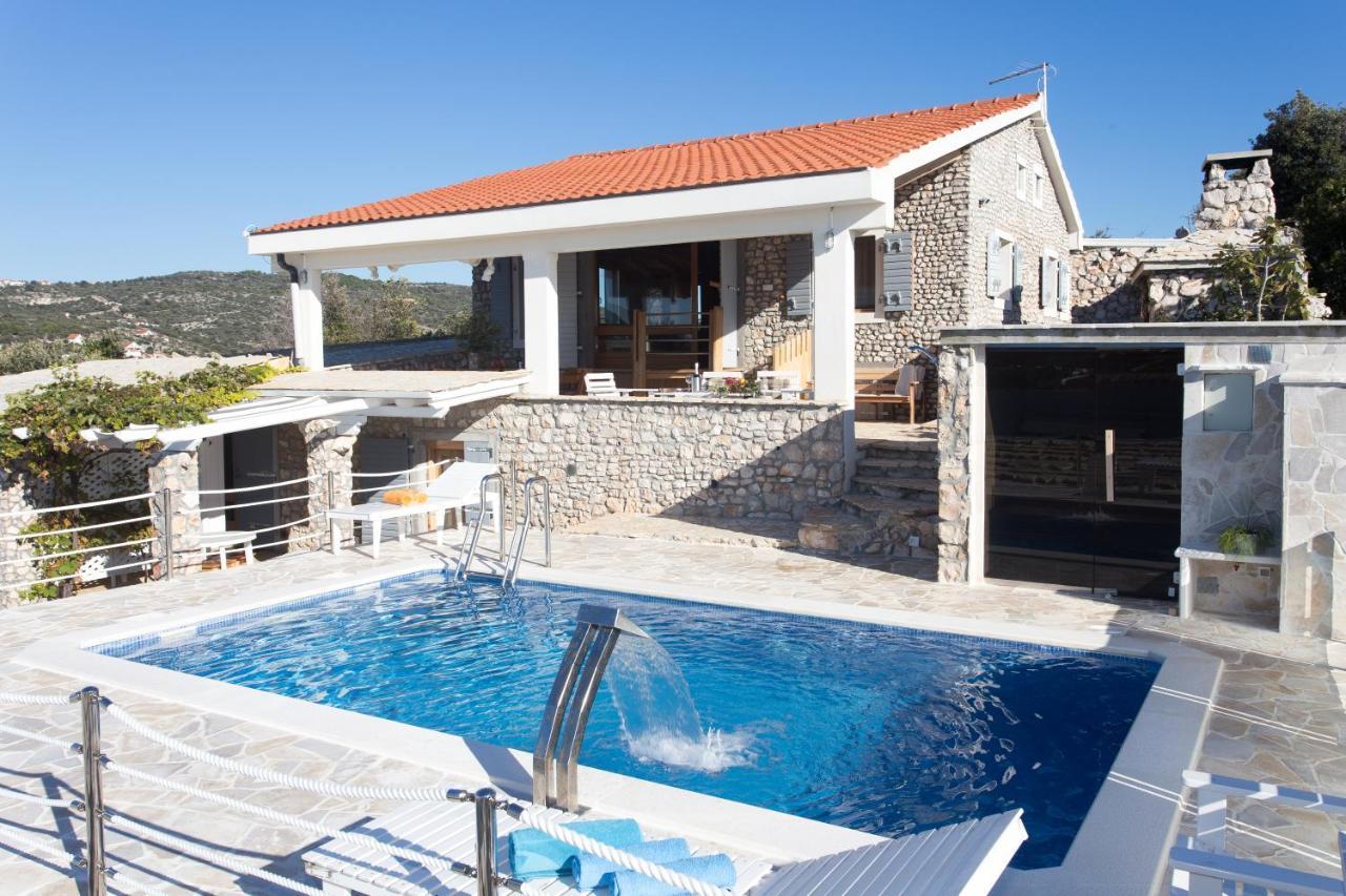 Villa, Stone House With Swimming Pool & Sauna, Beach, Севид Екстериор снимка