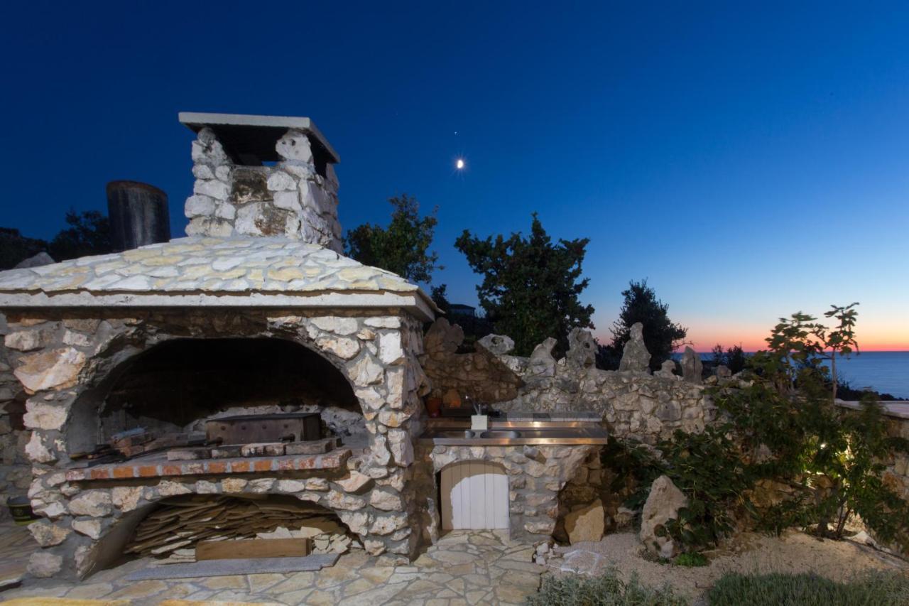 Villa, Stone House With Swimming Pool & Sauna, Beach, Севид Екстериор снимка