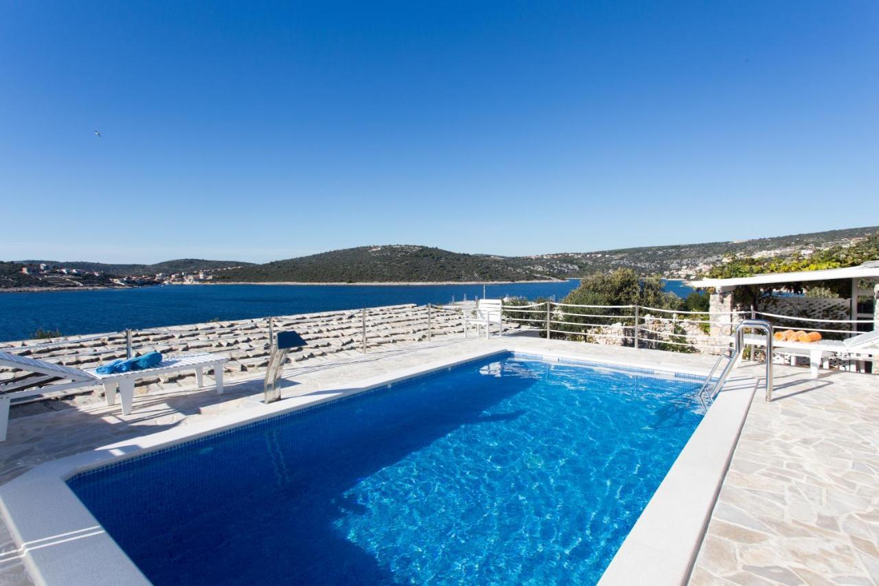 Villa, Stone House With Swimming Pool & Sauna, Beach, Севид Екстериор снимка