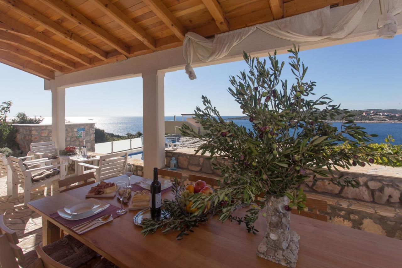 Villa, Stone House With Swimming Pool & Sauna, Beach, Севид Екстериор снимка