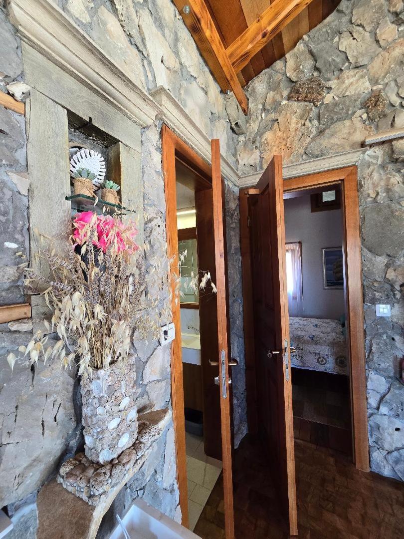 Villa, Stone House With Swimming Pool & Sauna, Beach, Севид Екстериор снимка